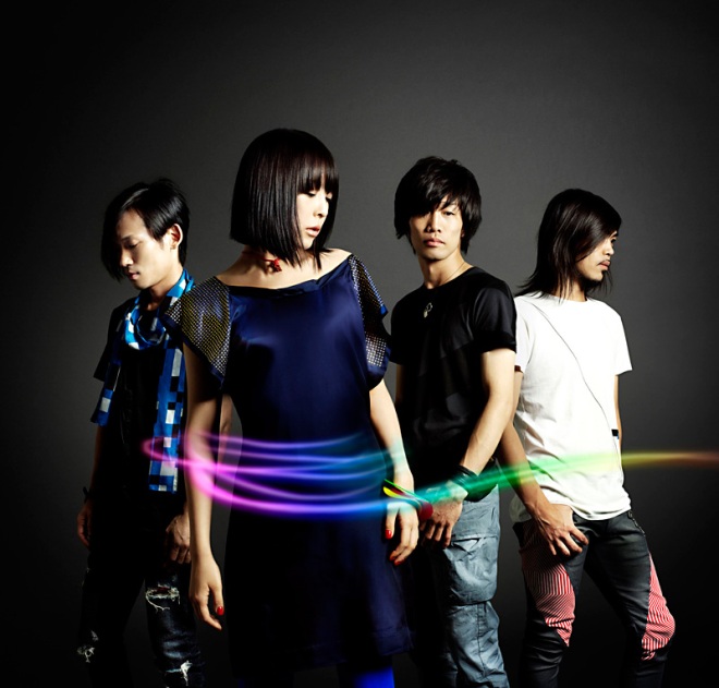 Hideaki Yamazaki (baixo, backing vocal, compositor) ,Yumi Uchimua (vocal, compositora das letras), Osamu Hidai (bateria), Masayuki Hasuo (teclados), 